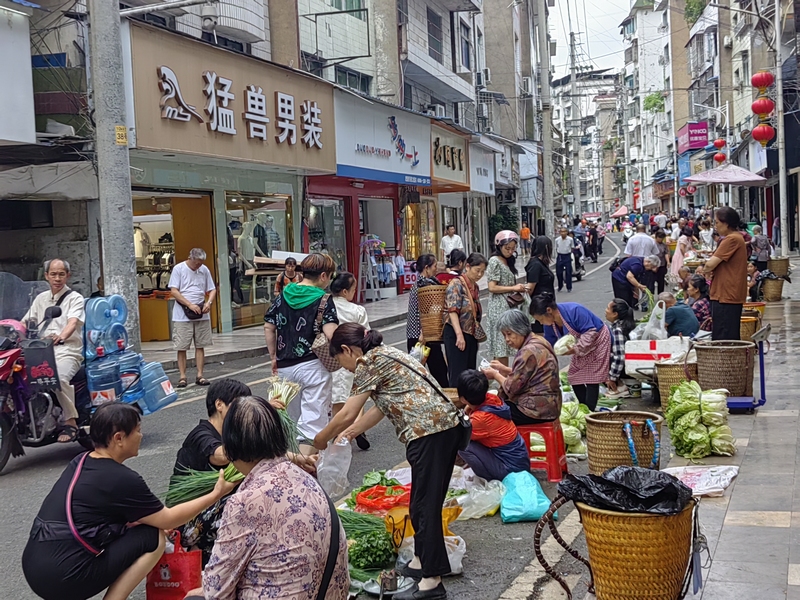 非場天攤點(diǎn)  蘇暢莉  攝